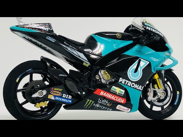 1/12 Yamaha YZR M1 Petronas SRT Valentino Rossi 2021 [HD] - YouTube