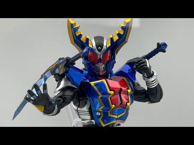 仮面ライダーガタック マスクドフォーム フィギュア 当時物 SHF 真骨彫