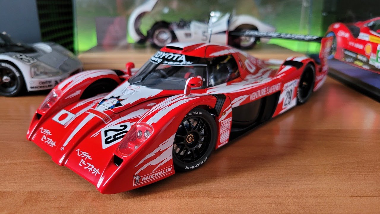 Toyota GT ONE TS020 1998 1:18 AUTOart - YouTube