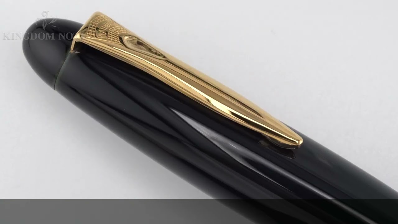 PLATINUM プラチナ 万年筆 出雲 溜塗り 空溜 中字 - YouTube