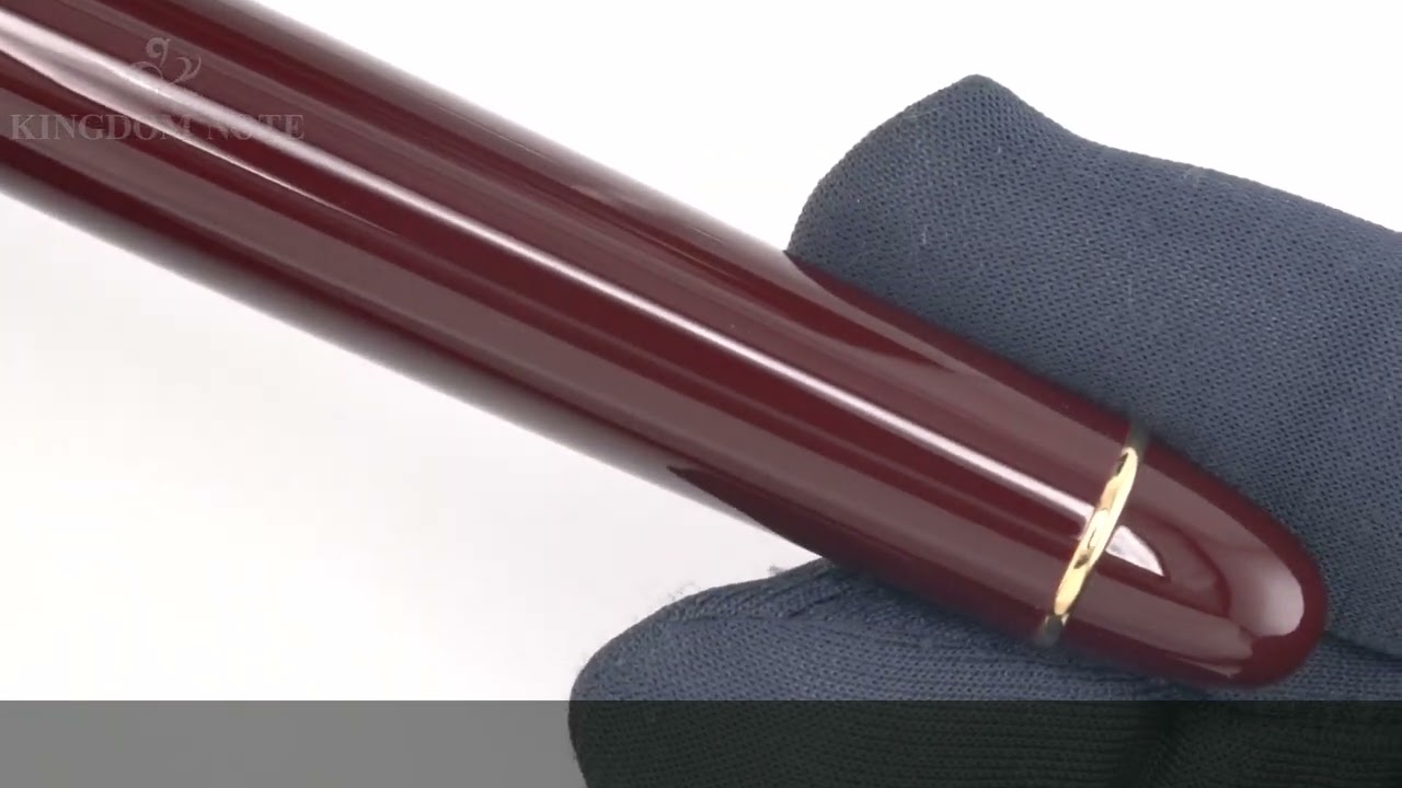 PILOT パイロット 万年筆 カスタム742 ディープレッド 中字 - YouTube