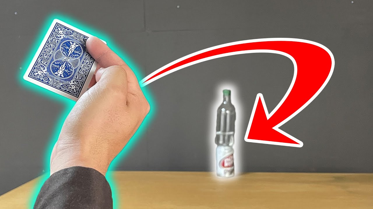 トリックショット】ほんのわずかな隙間にトランプを・・・ - YouTube