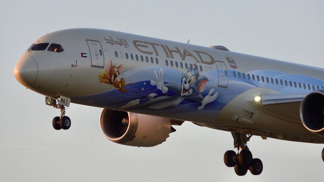 Etihad Airways Boeing 787-10 