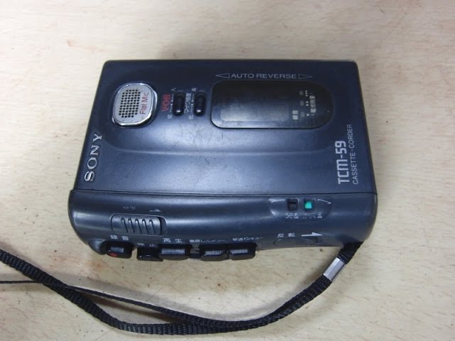 SONY カセットレコーダー TCM-59 紹介と内部の解説 - YouTube