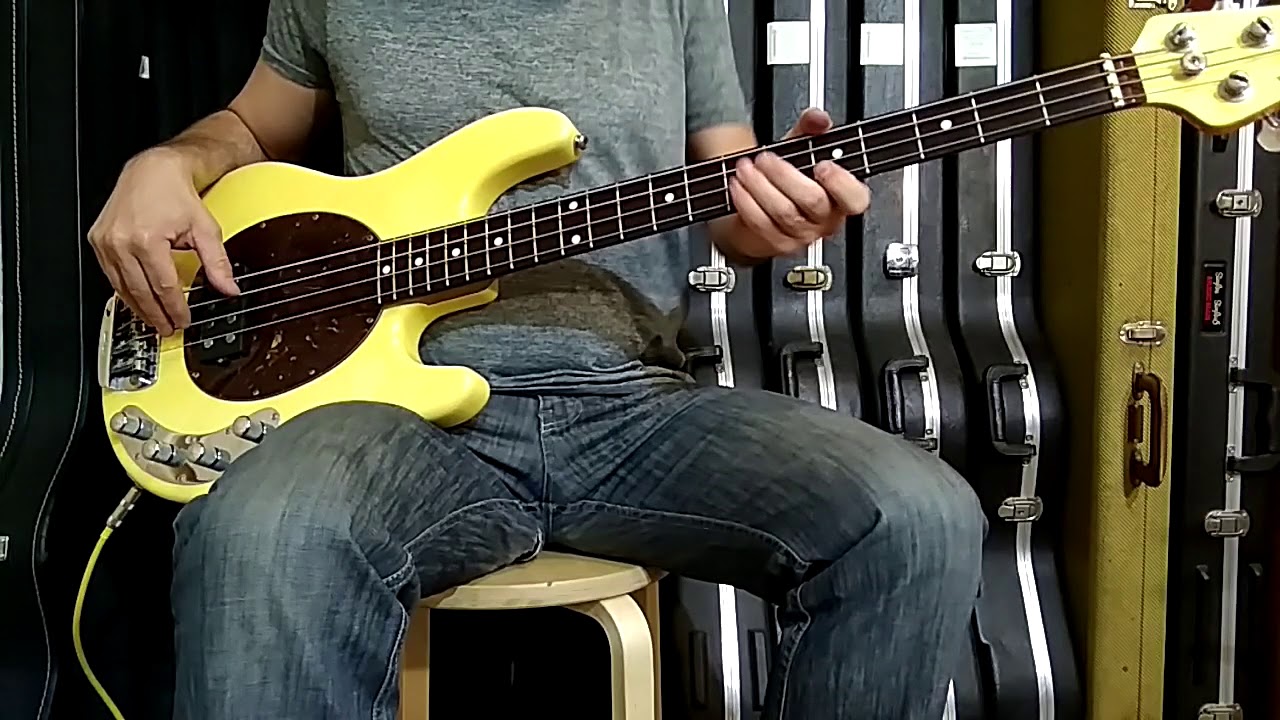 Ernie Ball Music Man Stingray 4 Limited Edition USA 2005 - YouTube