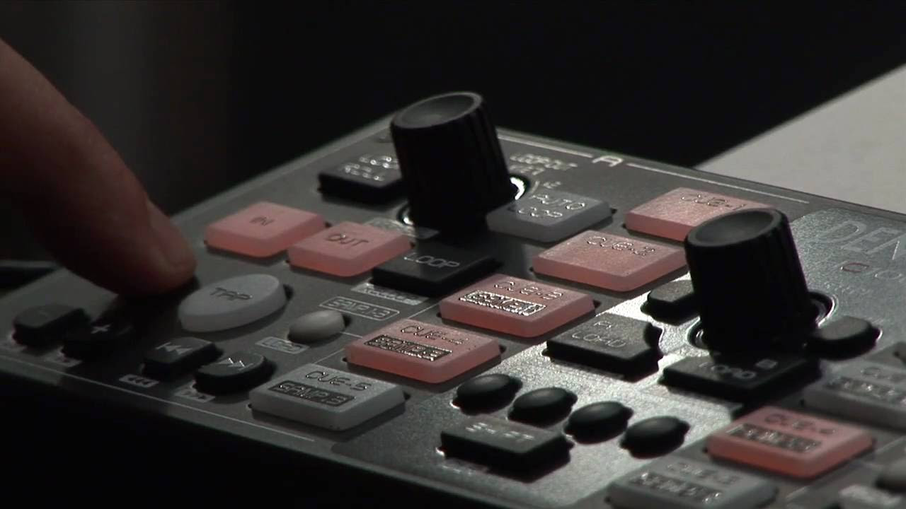 Denon DN-HC1000s Serato Controller - YouTube