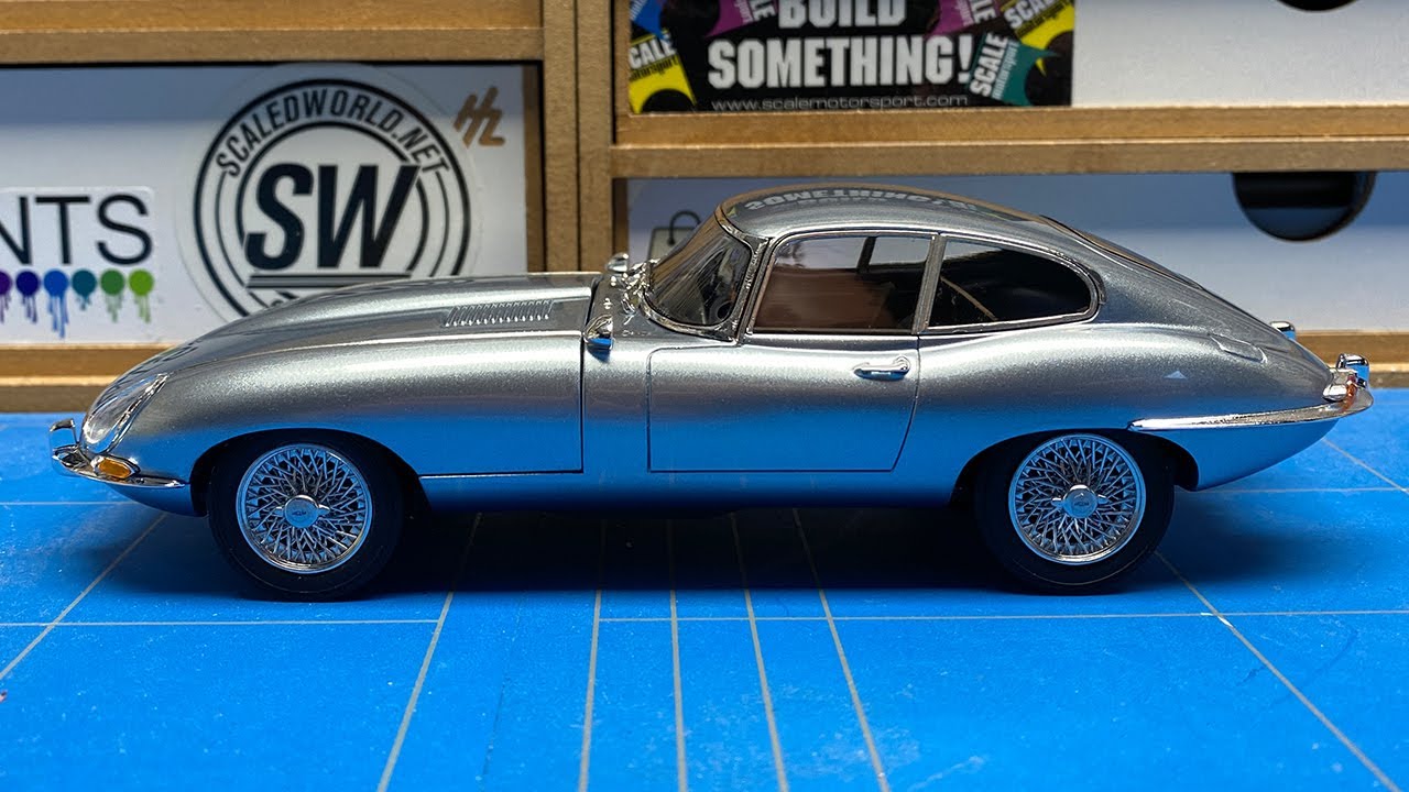 Revell: Jaguar E-Type Part 5 Final Details & Assembly - YouTube