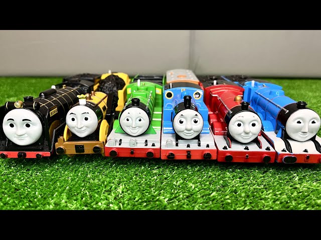 トーマス キーホルダー 消防車 プラ LED点灯 電池交換不可 動作保証