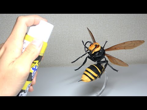 Repel attacking hornets without killing them!? We tested the power