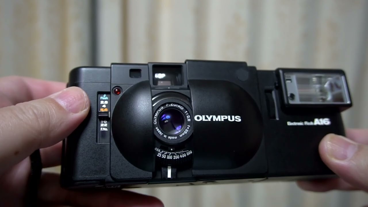 OLYMPUS XA & Electoric Flash A16 - YouTube