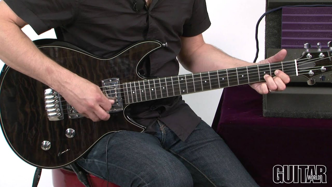 Electro-Harmonix Neo Clone Chorus Pedal - YouTube