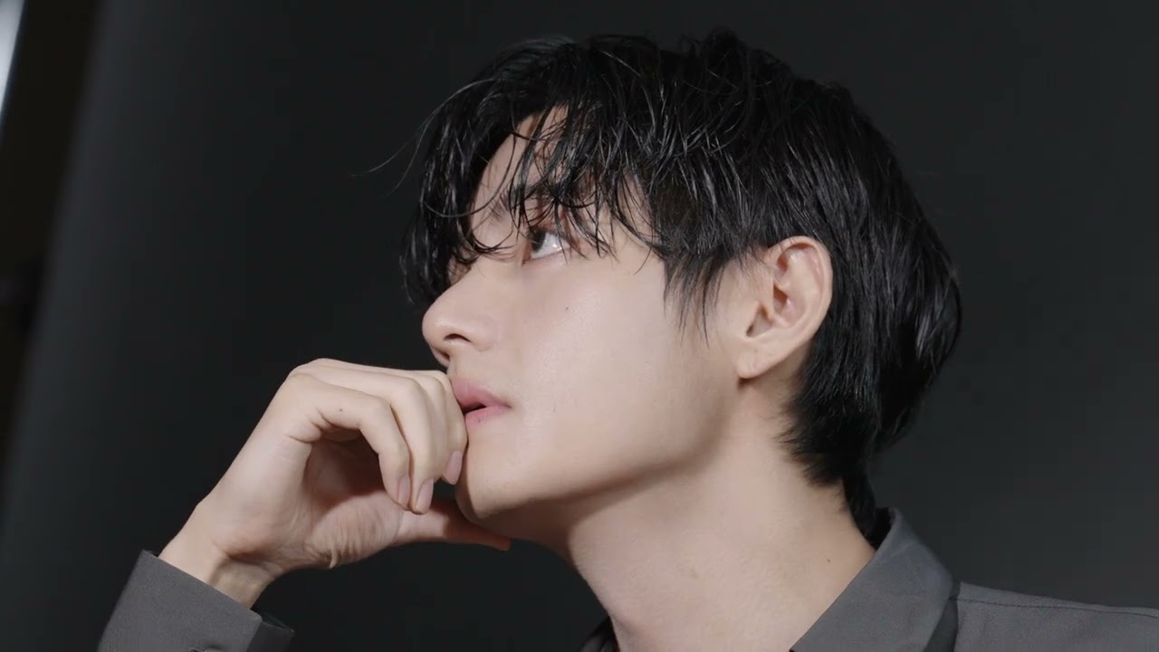 BTS's V transforms into a Paradise City cleaning staff member