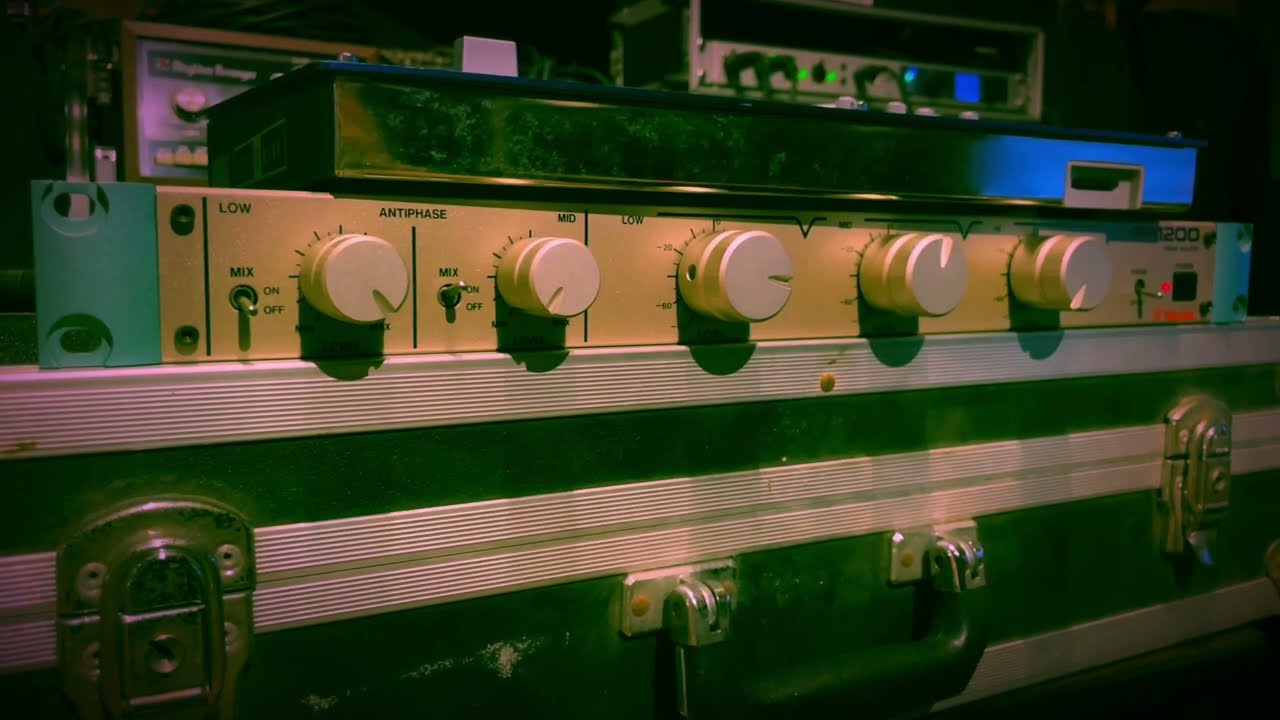 Vestax DCR-1200 - YouTube