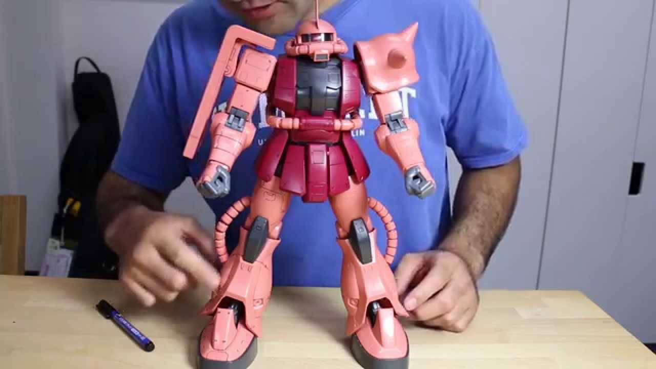 ガンプラ：全高365mm！メガサイズモデルガンプラ シャア専用ザク1/48