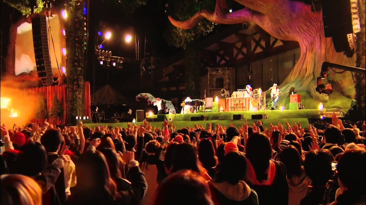 SEKAI NO OWARI「炎と森のカーニバル in 2013」ダイジェスト - YouTube