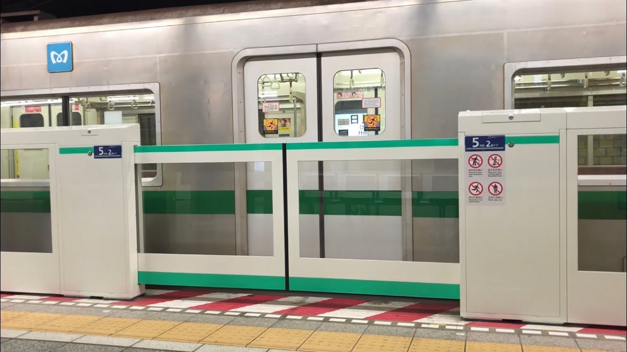 東京メトロ千代田線06系ドア鴨居部モニター 東京メトロ千代田線06系