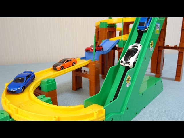 トミカ トミカシステム 3WAYオートやまみちどうろセット Tomica System