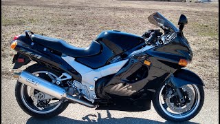 The Kawasaki Ninja ZX-11 is a great first sportbike! - YouTube