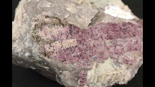 ピンクトルマリン 原石 378g 母岩付き｜天然石原石通販キラリ石