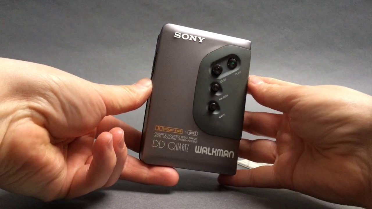Sony Walkman WM DD22 - YouTube