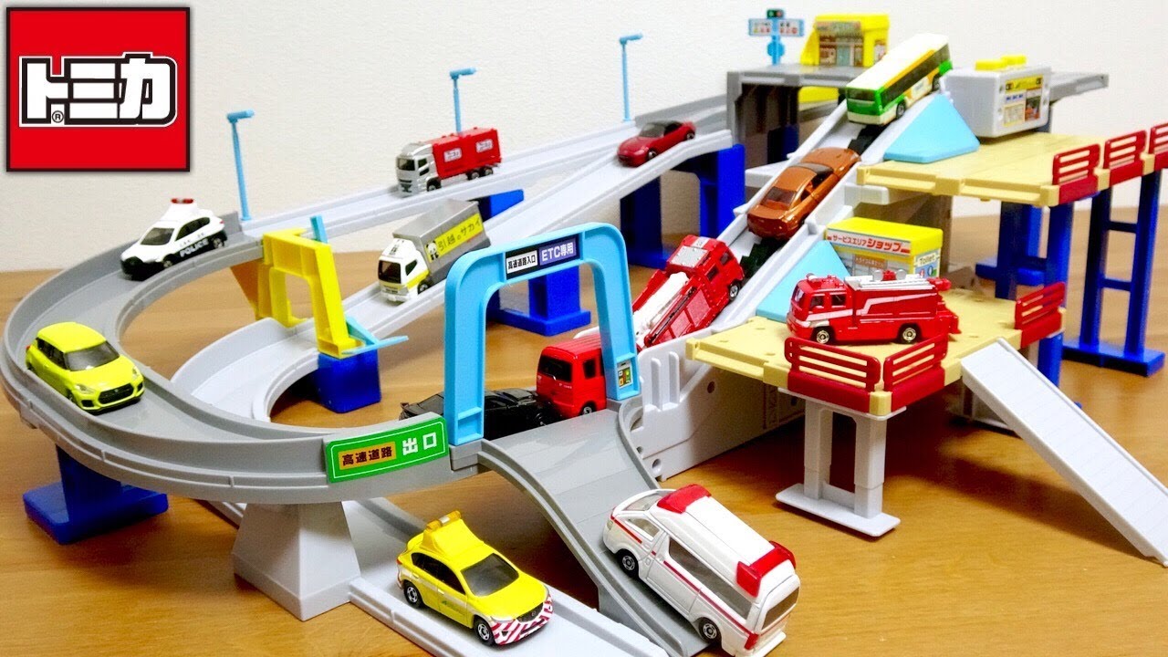 Massive driving is so much fun! Control with Tomica 2 speed