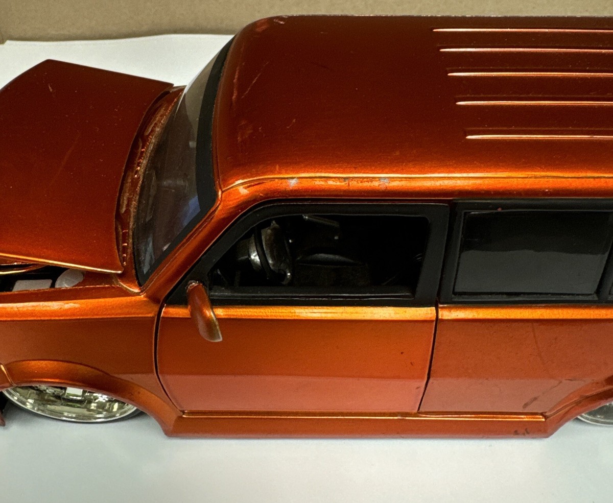 DUB CITY 1/10 大型ラジコン サイオン Scion xB DUB CITY 1/10 大型