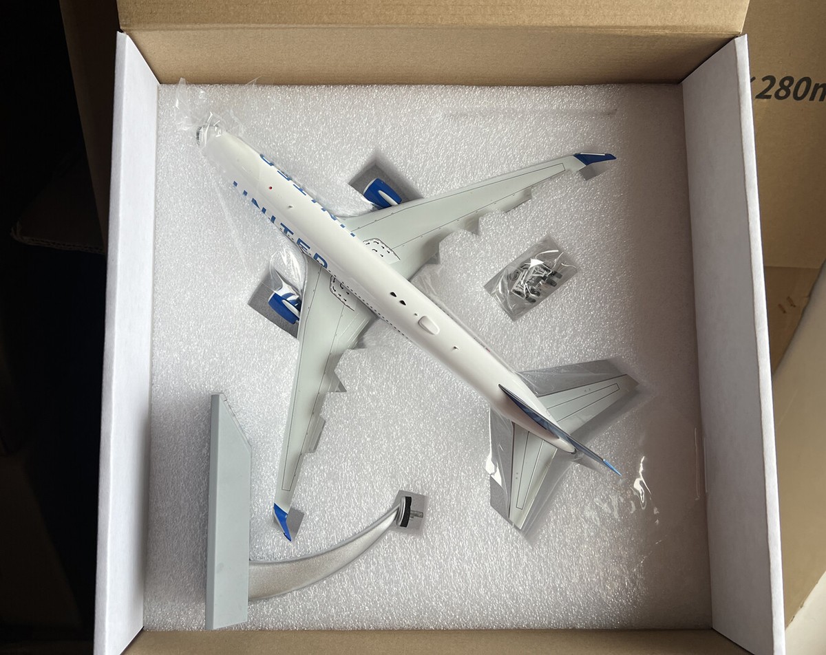 航空機・ヘリコプター inflight200 TF-AAK EDFORCEONE 航空機
