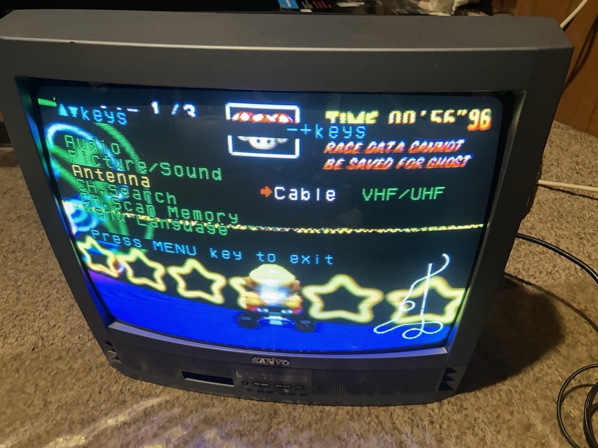 レトロな東芝ポータブルTV/VIDEO CD KARAOKE SYSTEM レトロな東芝