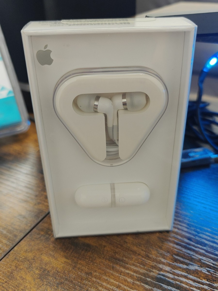 NEW Apple In Ear Headphones With Remote And Mic MA850G/B | eBay