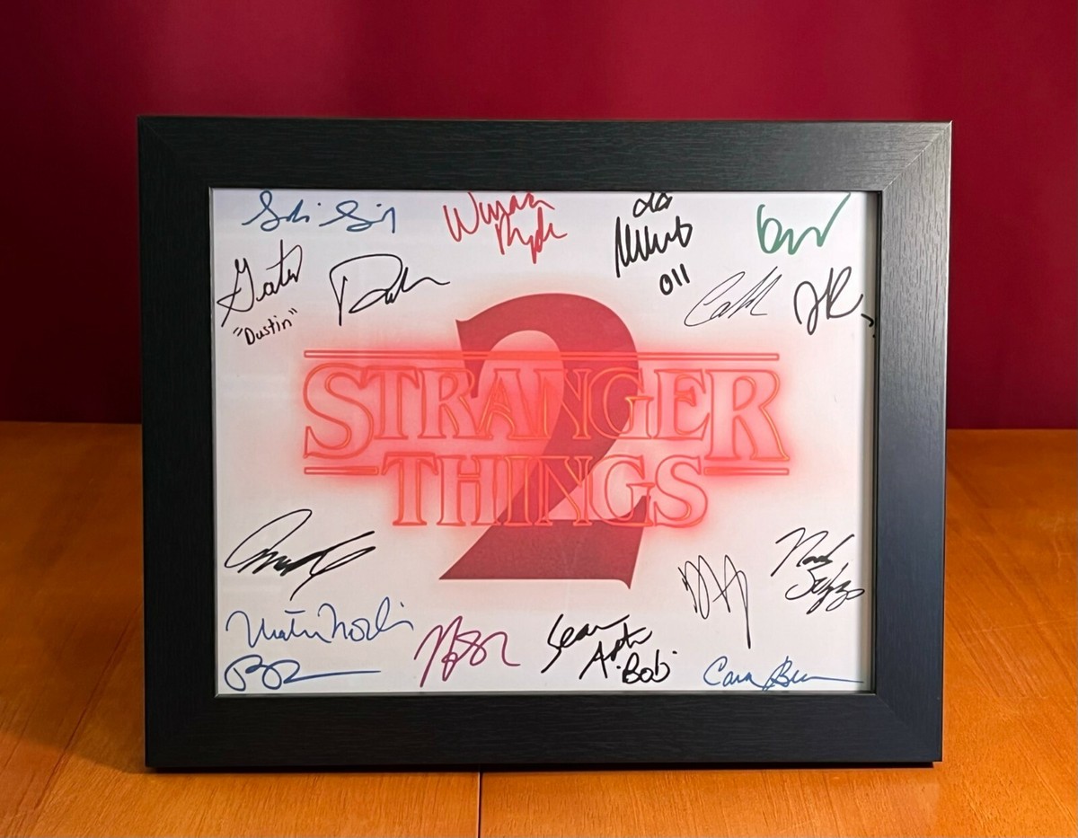 ストレンジャーシングス ダスティン サイン Stranger Things