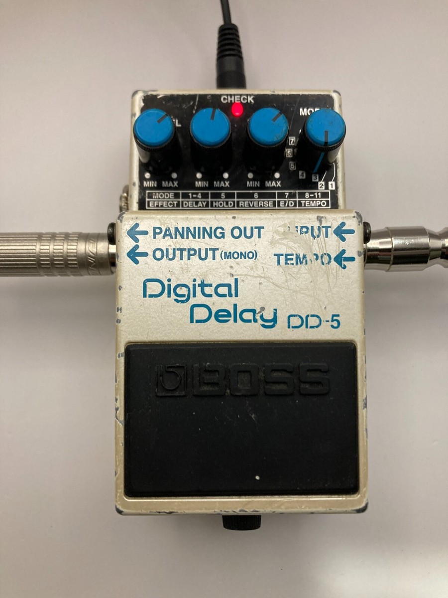 BOSS DD-5 Digital Delay Guitar Effects Pedal from JAPAN Tested
