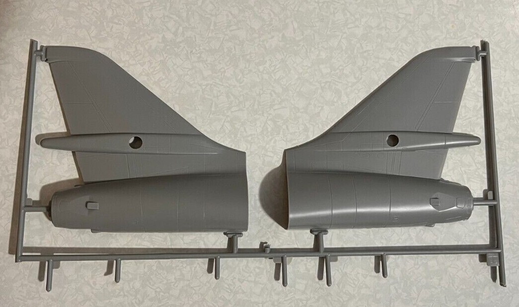 Revell B-1b Lancer 1/48 Parts Sprues | eBay