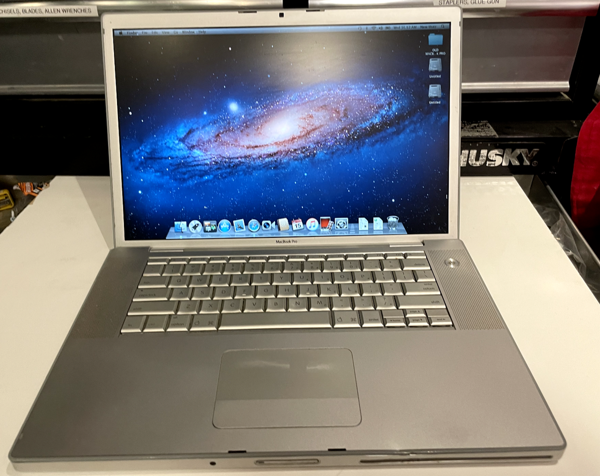 Apple MacBook Pro A1211 15.4