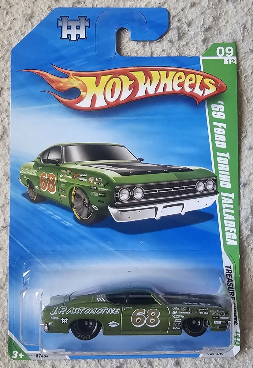 Hot Wheels 2010 Super Treasure Hunt '69 Ford Torino Talladega Pink