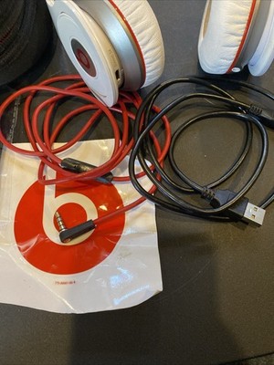 White Monster Beats By Dr. Dre Solo HD Wireless Headphones On-Ear