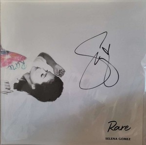 Selena Gomez セレーナゴメス 直筆サイン色紙 おまけ付き Amazon.co.jp