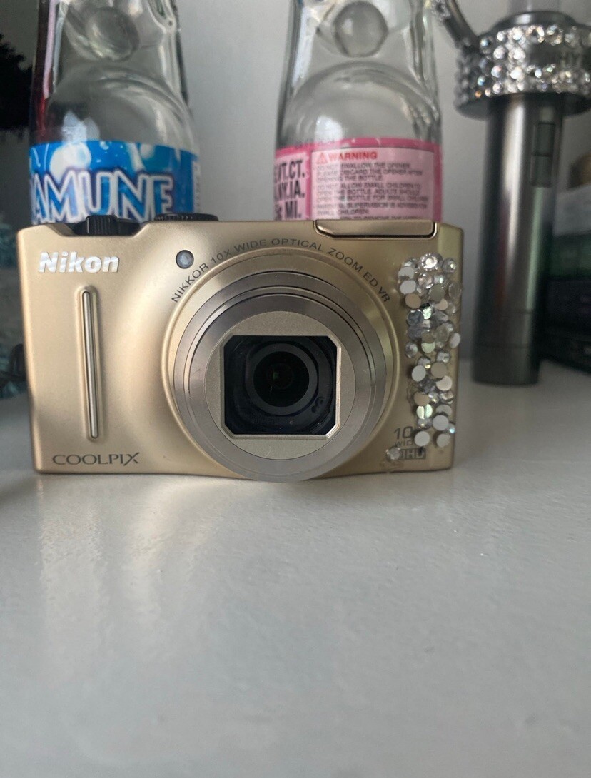 Nikon COOLPIX S8100 12.1MP Digital Camera - Gold for sale online