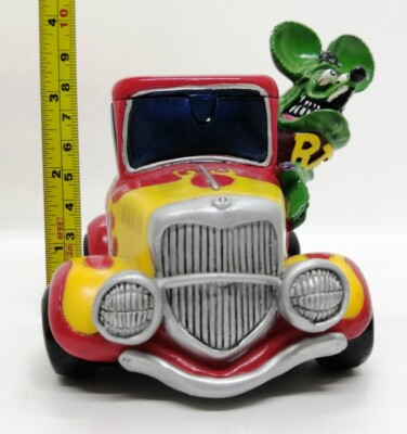 Rat Fink Ashtray Figure Mini Car Red Figure Resin Green Monster