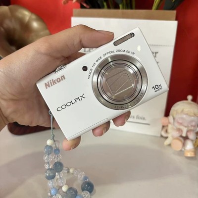 Nikon COOLPIX S6200 ホワイト ニコン COOLPIX S6200 [ナチュラル