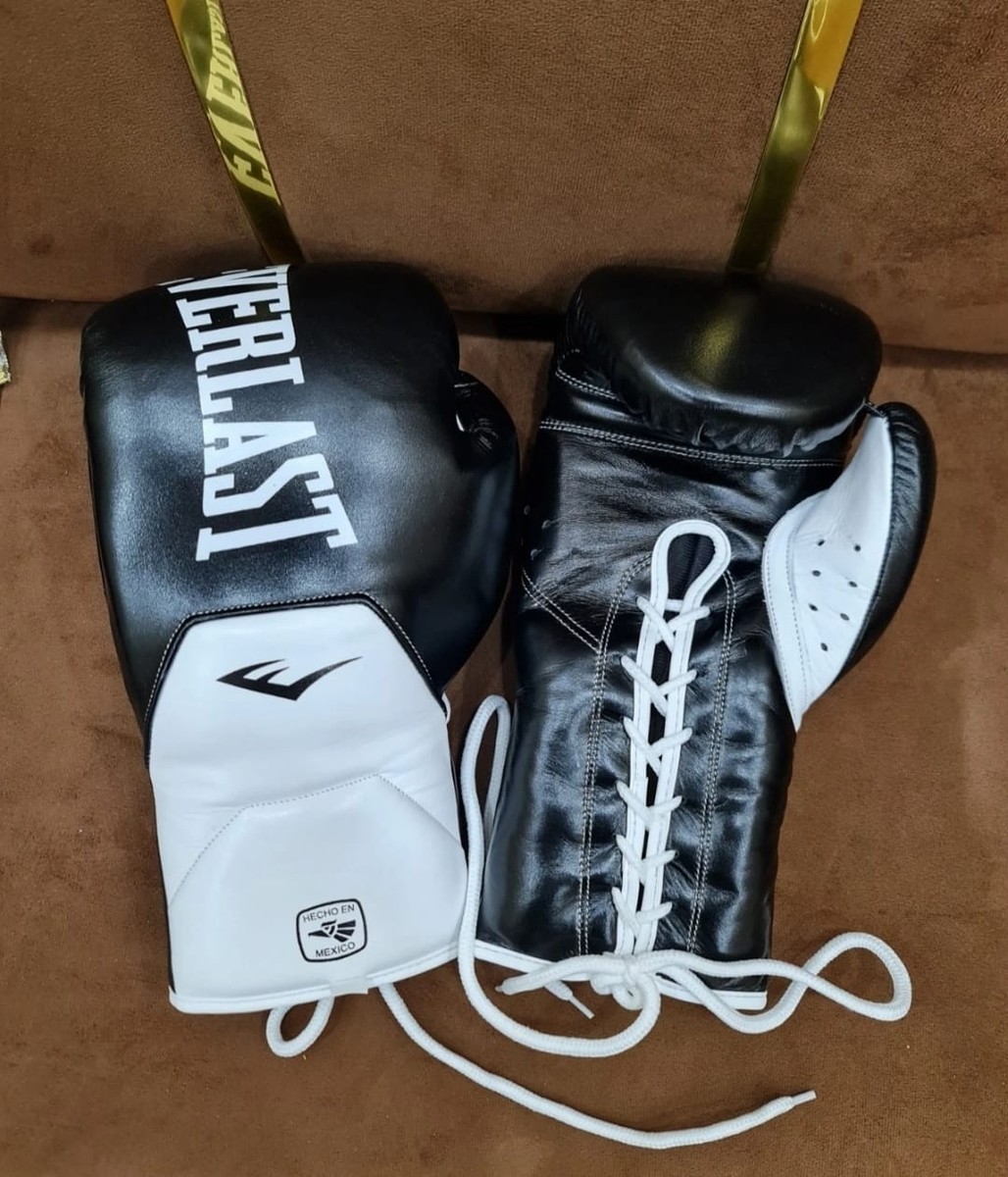 EVERLAST ELITE ボクシンググローブ 黒/白 レースアップ 10oz MX Elite