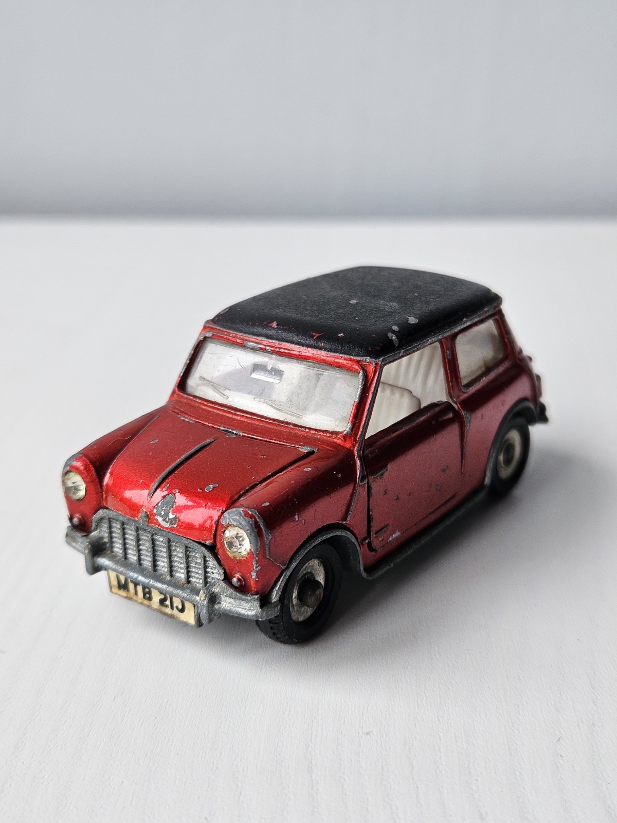 Dinky 183, Morris Mini Minor Automatic - Free Price Guide & Review