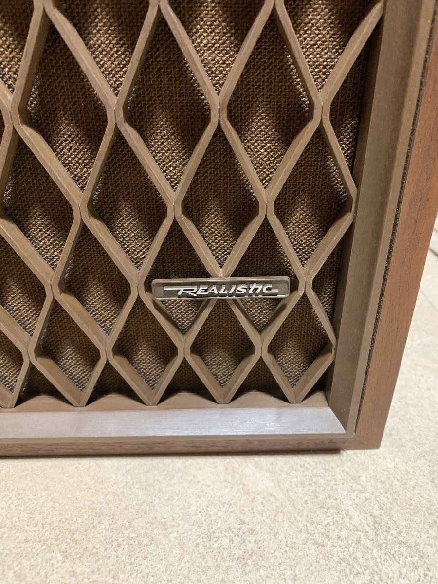 Vintage Radio Shack Nova-7B Cat.No.40-4025A 8 Ohms 2 Way Speakers