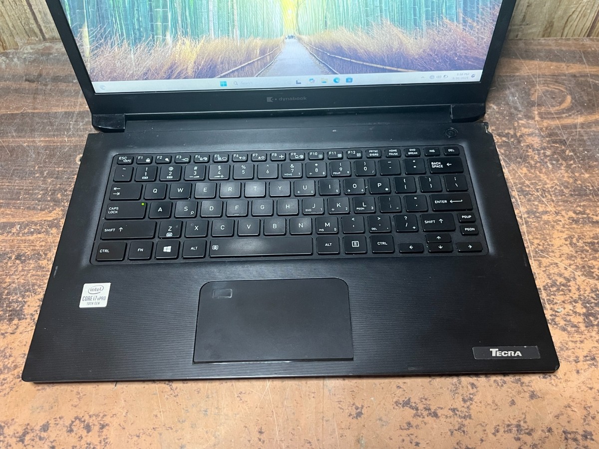 TOSHIBA dynabookT65/CG ダイナブック 第7世代i7 TOSHIBA dynabookT65