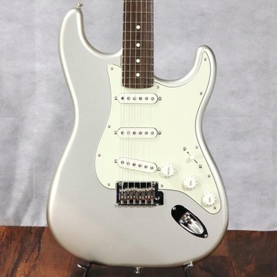 Fender made in Japan FSR Hybrid II Stratocaster Inca Silver with