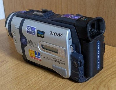 SONY DCR-TRV30 Handycam Camcorder NightShot MiniDV Japanese only