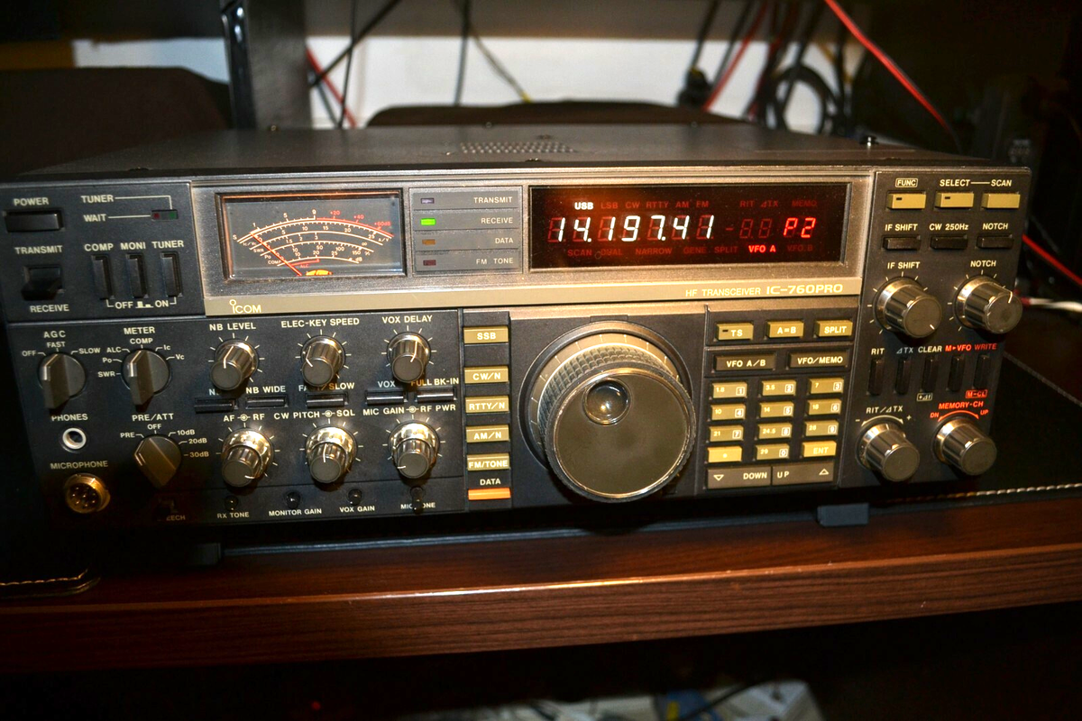 ICOM IC-760PRO HF オールバンド トランシーバー ICOM IC-760PRO HF
