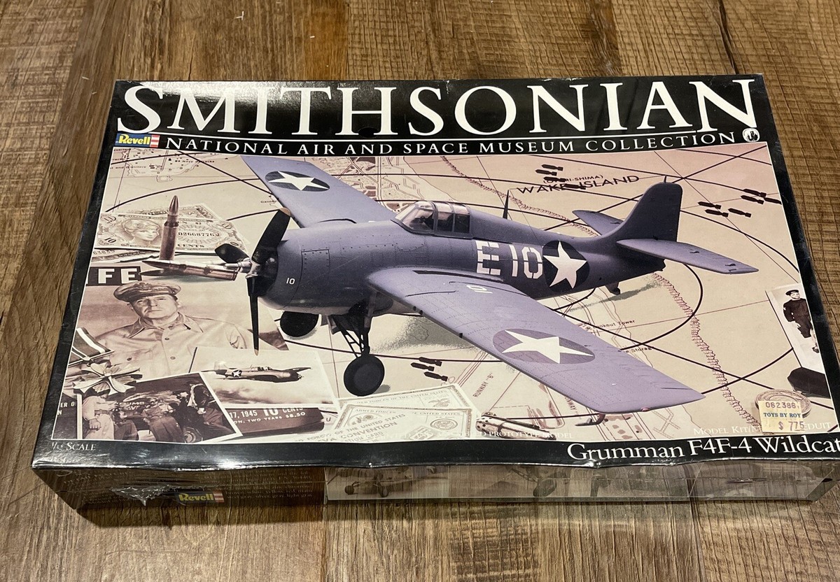 Revell Grumman F4F-4 Wildcat Smithsonian 4447 1/32 Model Kit