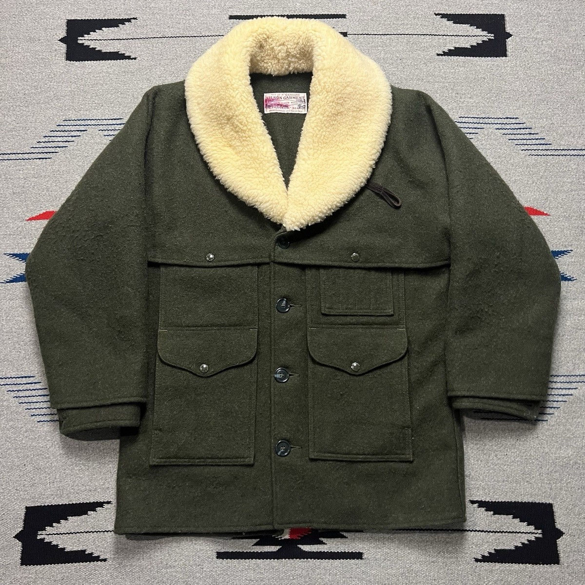 VINTAGE 80s FILSON MACKINAW WOOL PACKER SHEARLING COLLAR COAT