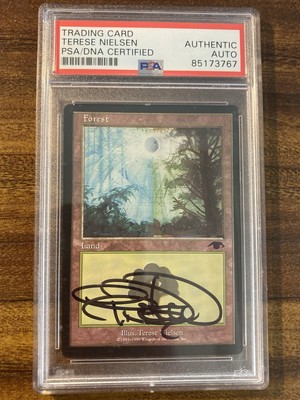 MTG✨Artist Signed GURU FOREST✨Guru Lands Promo PSA Certified