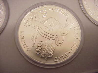 コレクション 1983 OLYMPIC DOLLAR .900 FINE SILVER 1983 S OLYMPICS